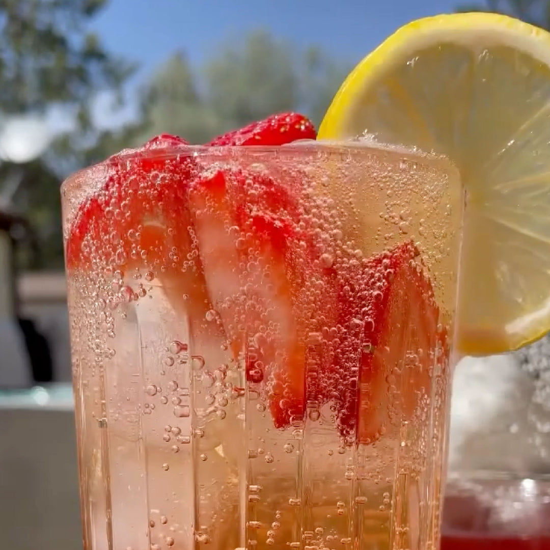 Sparkling Strawberry Sweet Iced Tea