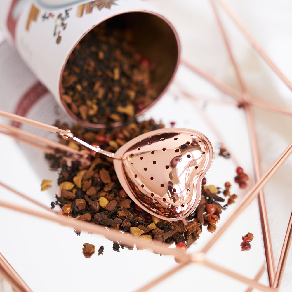 SNAP STYLE STRAINER WITH HANDLE - Brew your tea perfectly to your liking. The tea infuser has a snap style handle with a heart shaped strainer on the end so you can stir in your milk or sugar and remove the tea when it’s just right.