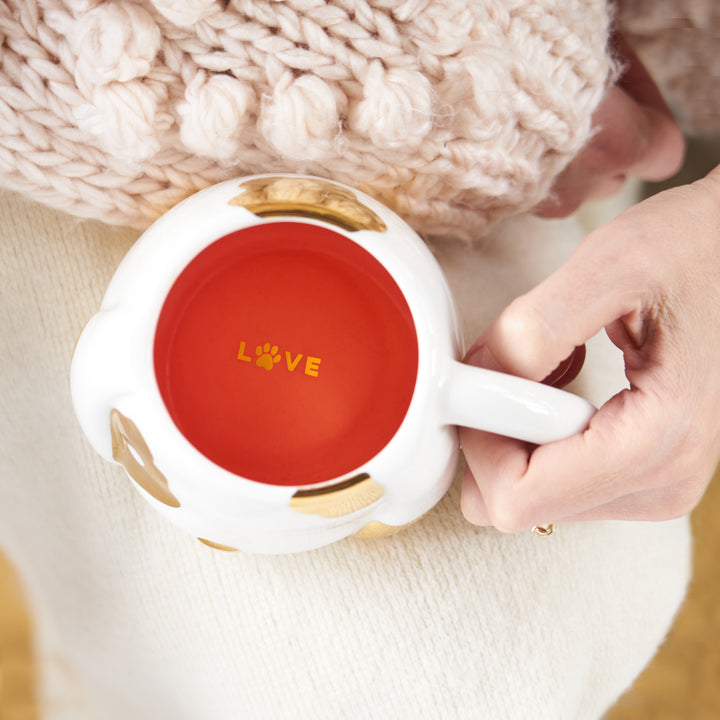 PERFECT GIFT FOR DOG LOVERS - Chances are that you know a dog lover who would get great use out of this mug. Provide a lifetime of smiles with an easy gift idea for animal lovers, or anyone who likes collecting fun mugs. 