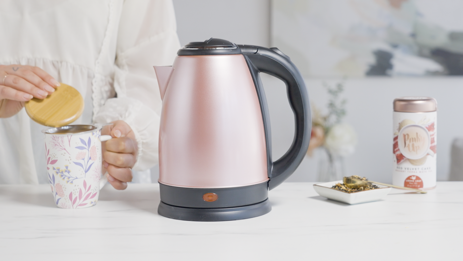 Pinky Up Parker Electric Tea Kettle, Hot Water Dispenser, Automatic Shut  Off, Stainless Steel Cordless Electric Teapot, 56oz, Rose Gold – Pinky Up  Tea