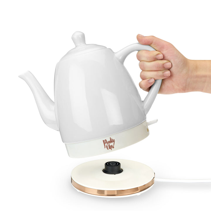 THE PERFECT GIFT for all occasions, Christmas, birthdays, housewarmings, weddings, and more. Gift this hot water kettle to that special person in your life, or why not treat yourself?